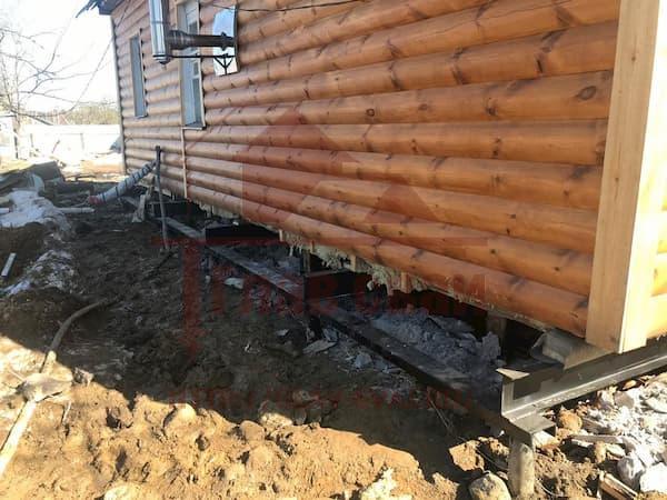 Подъем дома на винтовые сваи Санкт-Петербург