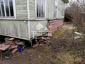 Замена венцов и подъем веранды